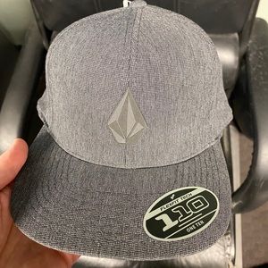 Volcom flexfit snapback hat
